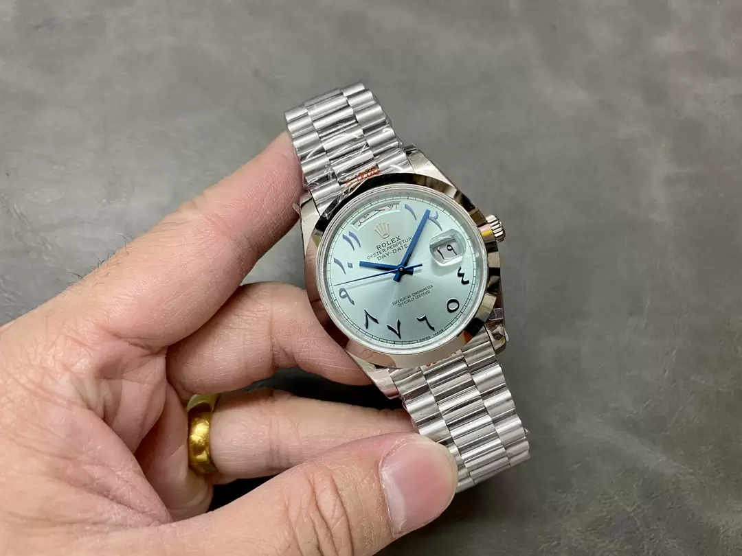 ĐỒNG HỒ ROLEX DAY-DATE REPLICA CAO CẤP MẶT ICE BLUE NHÀ MÁY GM V3 40MM (2) DONG HO ROLEX DAY DATE REPLICA CAO CAP MAT ICE BLUE NHA MAY GM V3 40MM 2