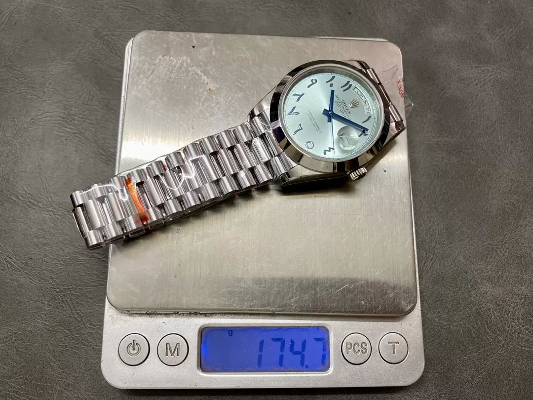 ĐỒNG HỒ ROLEX DAY-DATE REPLICA CAO CẤP MẶT ICE BLUE NHÀ MÁY GM V3 40MM (8) ĐỒNG HỒ ROLEX DAY-DATE REPLICA CAO CẤP MẶT ICE BLUE NHÀ MÁY GM V3 40MM