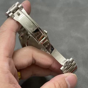 ROLEX DAY-DATE 228206 SUPER FAKE WATCH GREEN DIAL PRESIDENT STRAP 40MM 7 ĐỒNG HỒ ROLEX DAY-DATE 228206 CHẾ TÁC NAM MẶT XANH LÁ CÂY REP 11 CAO CẤP 40MM