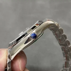 ROLEX DAY-DATE 228206 SUPER FAKE WATCH GREEN DIAL PRESIDENT STRAP 40MM 4 ĐỒNG HỒ ROLEX DAY-DATE 228206 CHẾ TÁC NAM MẶT XANH LÁ CÂY REP 11 CAO CẤP 40MM