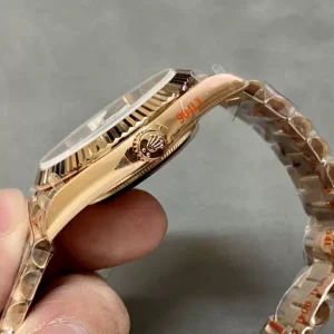 ROLEX DAY-DATE 228235 METEORITE DIAL REPLICA 11 WATCH Q FACTORY 40MM 5 ĐỒNG HỒ ROLEX DAY-DATE 228235 CHẾ TÁC MẶT SỐ NHAM THẠCH NAM VÀNG HỒNG NHÀ MÁY Q 40MM