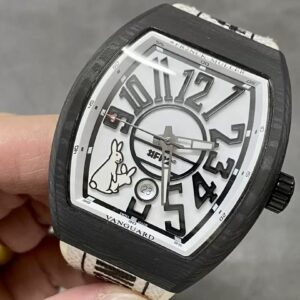 FRANCK MULLER VANGUARD REPLICA WATCH WHITE DIAL CACBON 44X54MM 2 ĐỒNG HỒ FRANCK MULLER VANGUARD REPLICA 11 MẶT TRẮNG HÌNH THỎ VỎ CACBON 44X54MM