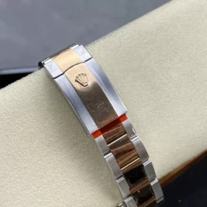 ROLEX DATEJUST 126331 SUPER FAKE WATCH DEMI OYSTER STRAP CLEAN 41MM 6 ĐỒNG HỒ ROLEX DATEJUST 126331 REP 11 CỌC SỐ DẠ QUANG CLEAN FACTORY 41MM