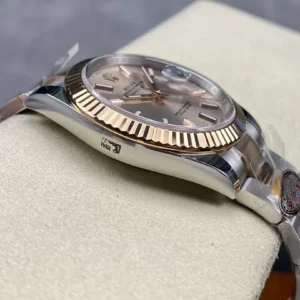 ROLEX DATEJUST 126331 SUPER FAKE WATCH DEMI OYSTER STRAP CLEAN 41MM 4 ĐỒNG HỒ ROLEX DATEJUST 126331 REP 11 CỌC SỐ DẠ QUANG CLEAN FACTORY 41MM