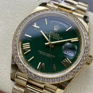 ĐỒNG HỒ ROLEX DAY-DATE 228238 MẶT XANH LÁ CÂY NIỀNG ĐÁ NHÀ MÁY Q 40MM 1 ĐỒNG HỒ ROLEX DAY-DATE 228238 MẶT XANH LÁ CÂY NIỀNG ĐÁ NHÀ MÁY Q 40MM