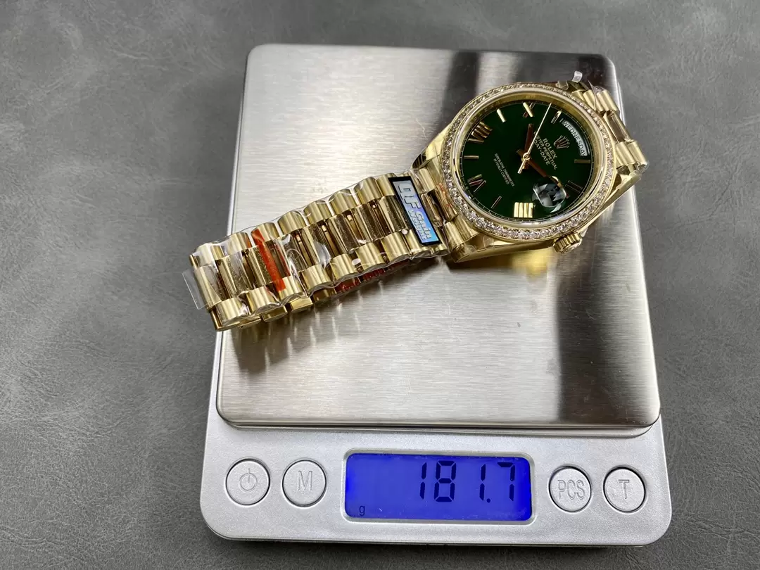 ĐỒNG HỒ ROLEX DAY-DATE 228238 MẶT XANH LÁ CÂY NIỀNG ĐÁ NHÀ MÁY Q 40MM (6) ĐỒNG HỒ ROLEX DAY-DATE 228238 MẶT XANH LÁ CÂY NIỀNG ĐÁ NHÀ MÁY Q 40MM