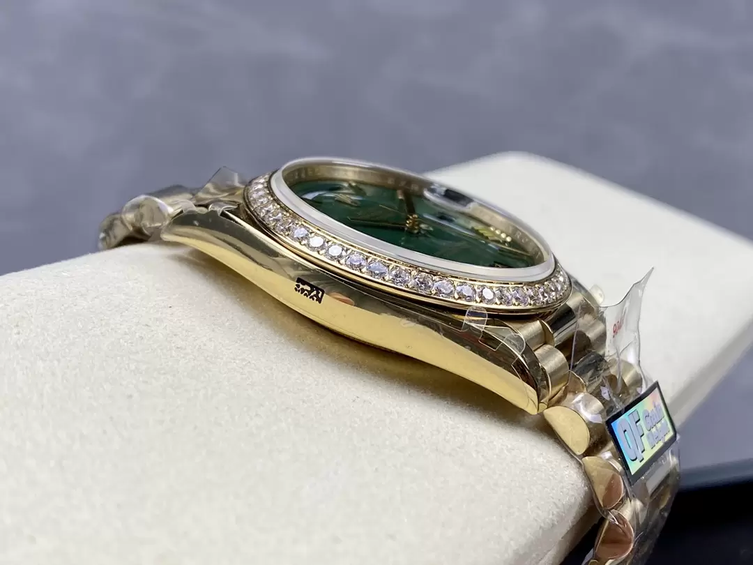 ĐỒNG HỒ ROLEX DAY-DATE 228238 MẶT XANH LÁ CÂY NIỀNG ĐÁ NHÀ MÁY Q 40MM (7) ĐỒNG HỒ ROLEX DAY-DATE 228238 MẶT XANH LÁ CÂY NIỀNG ĐÁ NHÀ MÁY Q 40MM