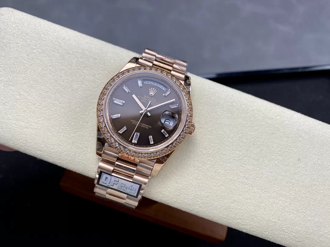 ĐỒNG HỒ ROLEX DAY-DATE 228345 REP 11 MẶT CHOCOLATE NIỀNG ĐÍNH ĐÁ Q FACTORY 40MM (6) ĐỒNG HỒ ROLEX DAY-DATE 228345 REP 11 MẶT CHOCOLATE NIỀNG ĐÍNH ĐÁ Q FACTORY 40MM