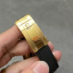 ROLEX DAYTONA COSMOGRAP 126518 IMITATION WATCHES GOLD PLATE GOLD CHAMPAGNE DIAL INDEX HOURS Q FACTORY 40MM 6 ĐỒNG HỒ ROLEX DAYTONA COSMOGRAP 126518 REPLICA 11 MẠ VÀNG DÂY CAO SU CAO CẤP 40MM