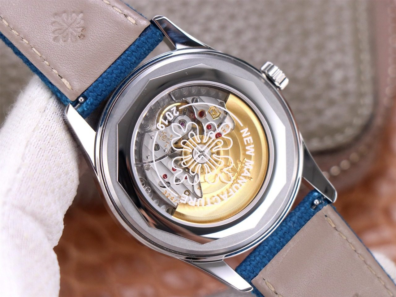 ĐỒNG HỒ PATEK PHILIPPE CALATRAVA 6007A-001 REPLICA MẶT XANH ZF 40MM (12) ĐỒNG HỒ PATEK PHILIPPE CALATRAVA 6007A-001 REPLICA MẶT XANH ZF 40MM (1)