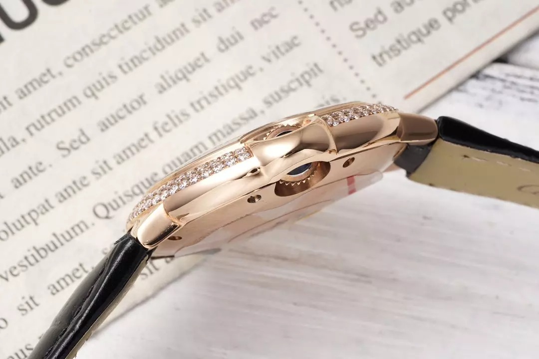 ĐỒNG HỒ CARTIER BLUE BALLOON REP 11 MẶT TRẮNG MẠ VÀNG HỒNG AF 33MM (2) ĐỒNG HỒ CARTIER BLUE BALLOON REP 11 MẶT TRẮNG MẠ VÀNG HỒNG AF 33MM