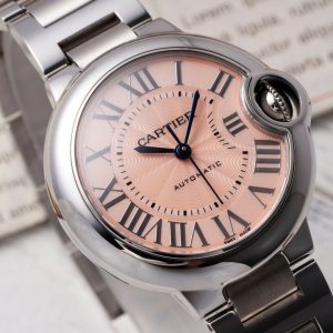 CARTIER BLEU BALLON REPLICA 1:1 WATCH PINK DIAL AF FACTORY 33MM 2 ĐỒNG HỒ CARTIER BLUE BALLOON REPLICA MẶT HỒNG NIỀNG TRƠN NHÀ MÁY AF 33MM (1)