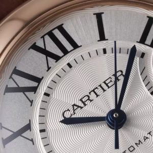 ĐỒNG HỒ CARTIER BLUE BALLOON REPLICA SỐ LA MÃ MẠ VÀNG HỒNG AF 33MM 3 ĐỒNG HỒ CARTIER BLUE BALLOON REPLICA SỐ LA MÃ MẠ VÀNG HỒNG AF 33MM