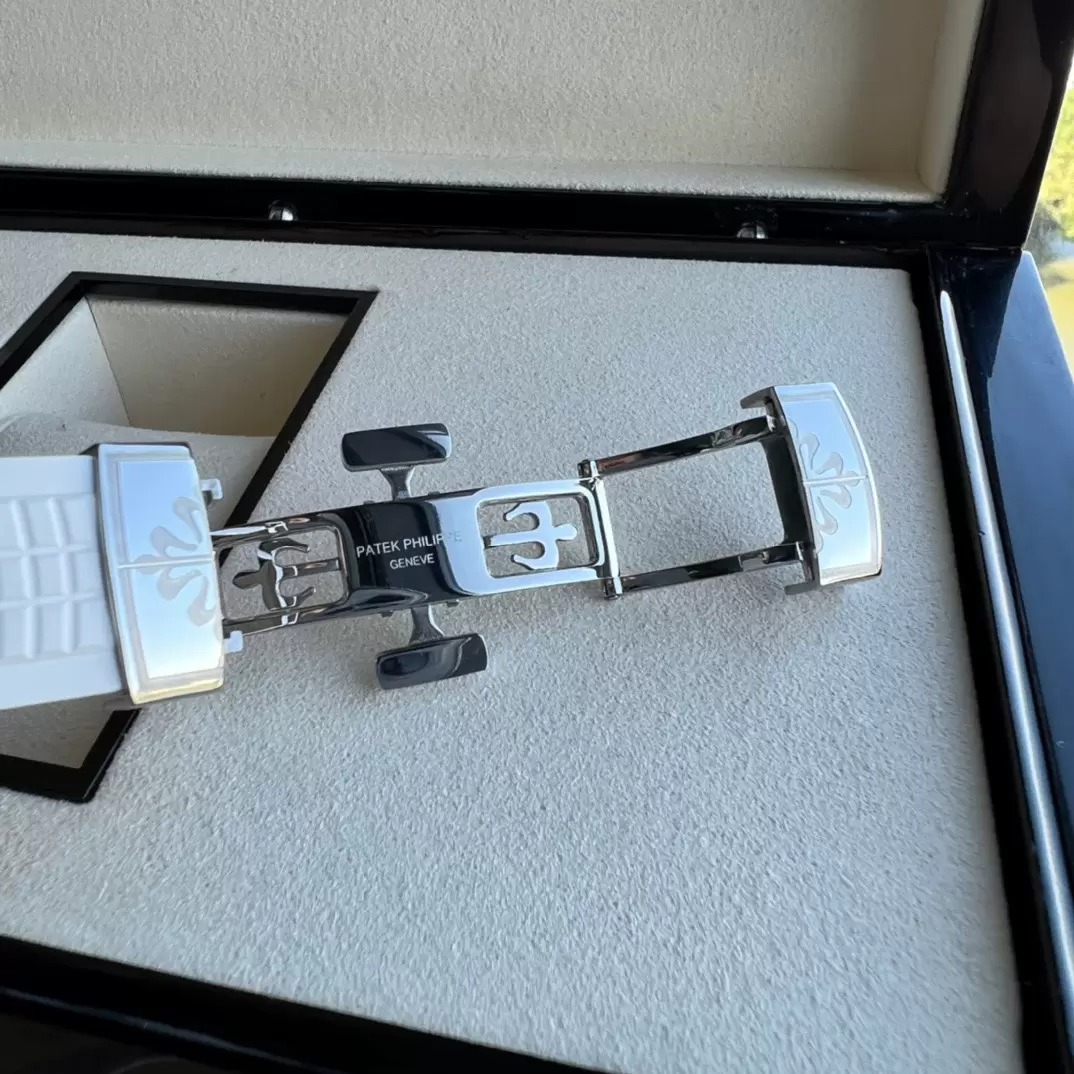 ĐỒNG HỒ PATEK PHILIPPE AQUANAUT 5168G REPLICA MÀU TRẮNG 38 (1) ĐỒNG HỒ PATEK PHILIPPE AQUANAUT 5168G REPLICA MÀU TRẮNG 38.8MM