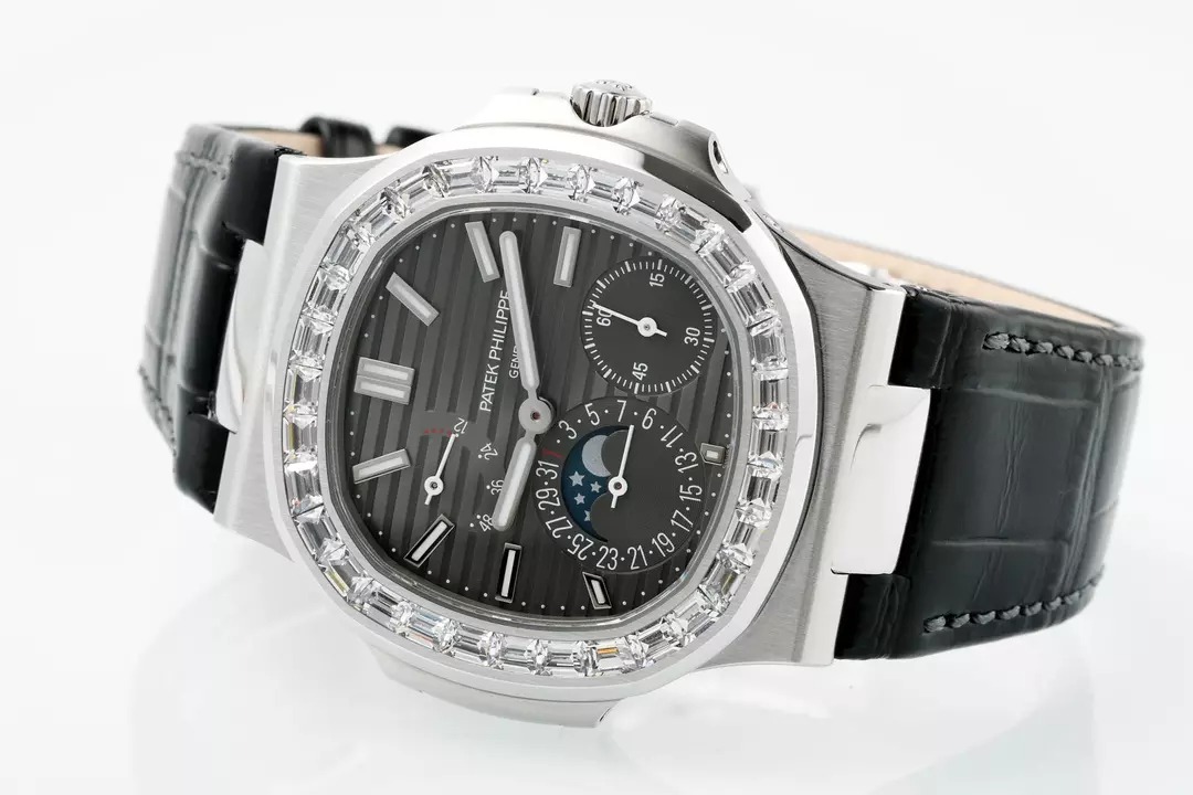 ĐỒNG HỒ PATEK PHILIPPE NAUTILUS 5722G REPLICA MẶT XÁM NHÀ MÁY PPF 41MM (2) ĐỒNG HỒ PATEK PHILIPPE NAUTILUS 5722G REPLICA MẶT XÁM NHÀ MÁY PPF 41MM