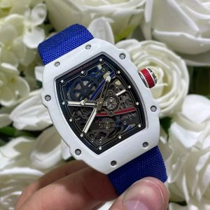 RICHARD MILLE RM67-02 CRAFTED WATCHES CARBON V3 SUPER THIN 38,7X47,52MM 1 ĐỒNG HỒ RICHARD MILLE RM67-02 CHẾ TÁC CARBON V3 SIÊU MỎNG 38,7X47,52MM