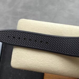 VACHERON CONSTANTIN REPLICA WATCHES BLACK RUBBER STARP GRF 41MM 8 ĐỒNG HỒ VACHERON CONSTANTIN REPLICA DÂY CAO SU ĐEN GRF 41MM (2)