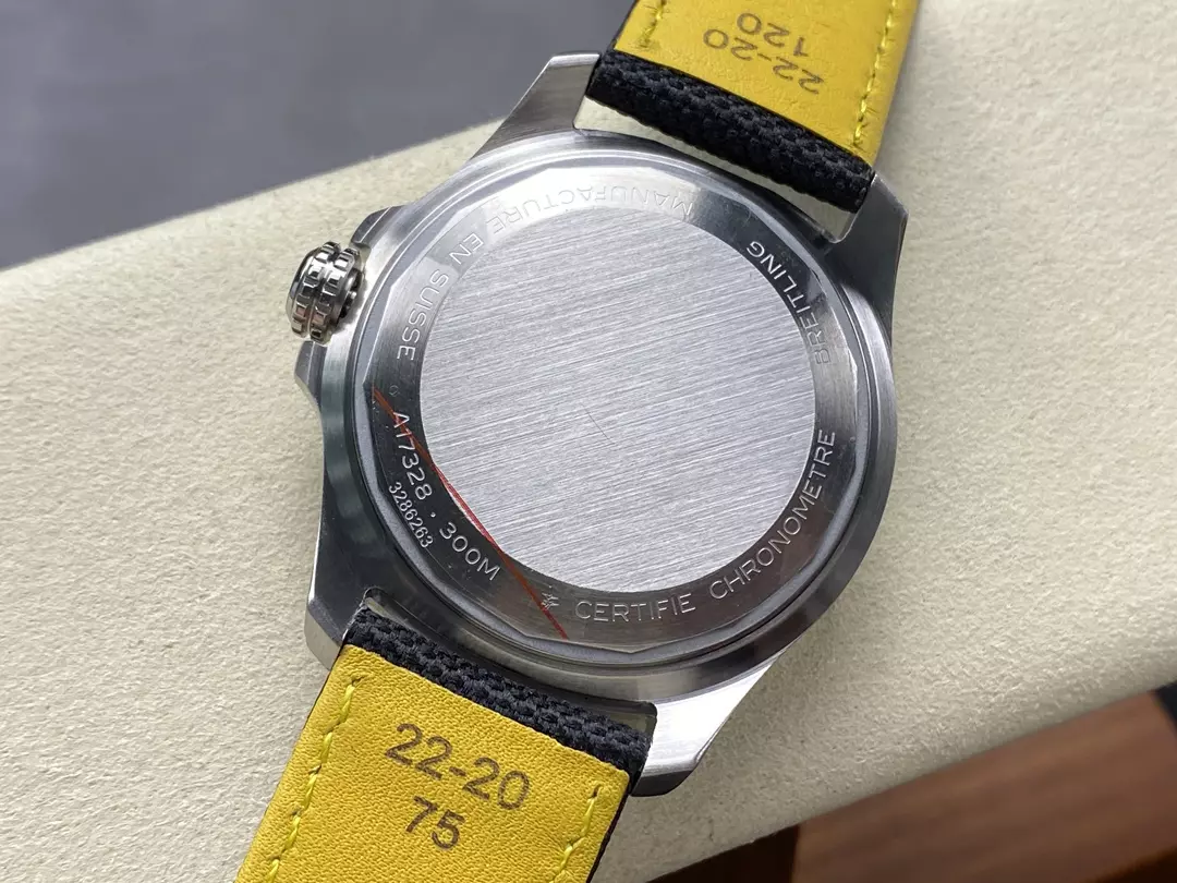 ĐỒNG HỒ BREITLING 1884 AVENGER GMT FAKE 11 MẶT ĐEN NHÀ MÁY BLS 44MM (5) ĐỒNG HỒ BREITLING 1884 AVENGER GMT FAKE 11 MẶT ĐEN NHÀ MÁY BLS 44MM