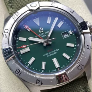 BREITLING 1884 AVENGER GMT REPLICA WATCH GREEN DIAL BLS FACTORY 44MM 2 ĐỒNG HỒ BREITLING 1884 AVENGER GMT REPLICA MẶT XANH GREEN NHÀ MÁY BLS 44MM