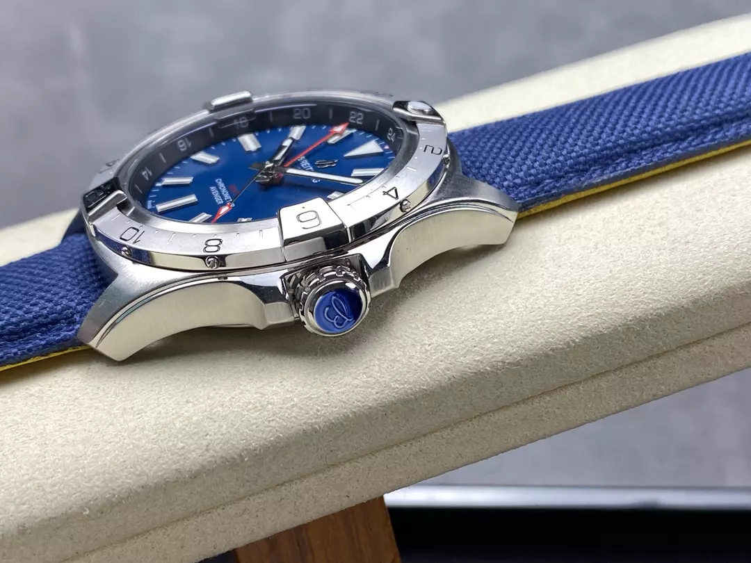 ĐỒNG HỒ BREITLING AVENGER 1884 REPLICA MẶT XANH BLUE NHÀ MÁY BLS 44MM (1) ĐỒNG HỒ BREITLING AVENGER 1884 REPLICA MẶT XANH BLUE NHÀ MÁY BLS 44MM (1)
