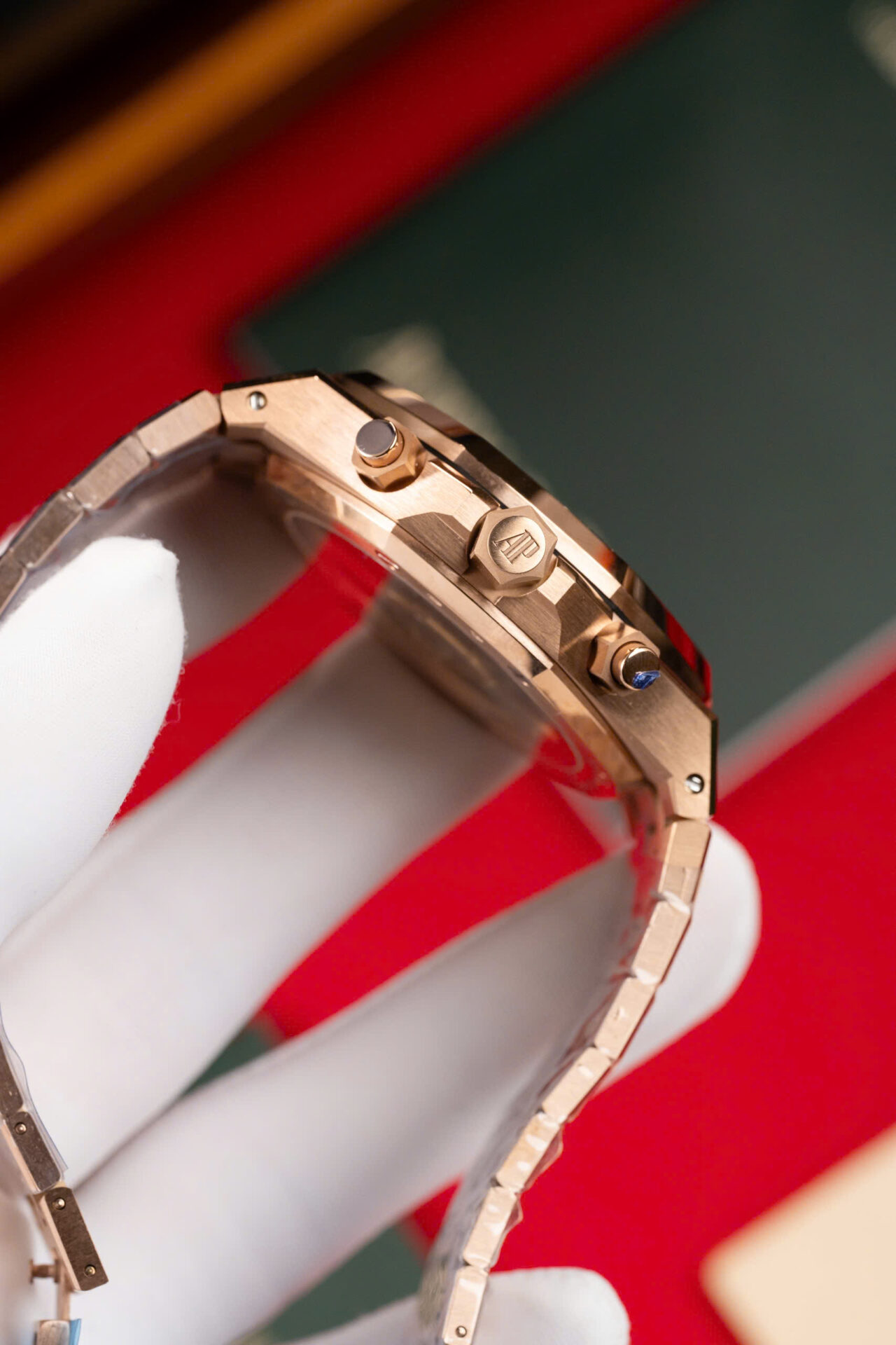 ĐỒNG HỒ AUDEMARS PIGUET ROYAL OAK 26240 CHẾ TÁC VÀNG HỒNG NHÀ MÁY APS 41MM (5) ĐỒNG HỒ AUDEMARS PIGUET ROYAL OAK 26240 CHẾ TÁC VÀNG HỒNG NHÀ MÁY APS 41MM (1)