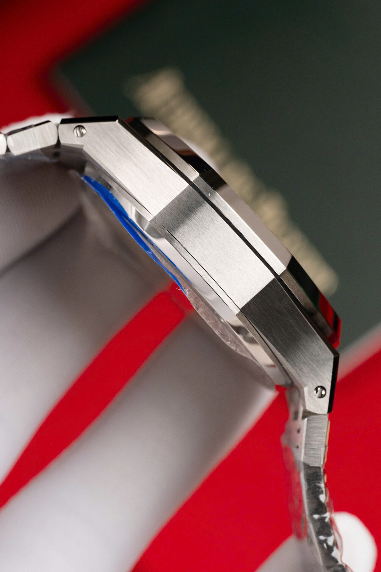 ĐỒNG HỒ AUDEMARS PIGUET ROYAL OAK 26240 ĐỘ MỎNG CHUẨN AUTH REPLICA APS 41MM (3) ĐỒNG HỒ AUDEMARS PIGUET ROYAL OAK 26240 ĐỘ MỎNG CHUẨN AUTH REPLICA APS 41MM (1)