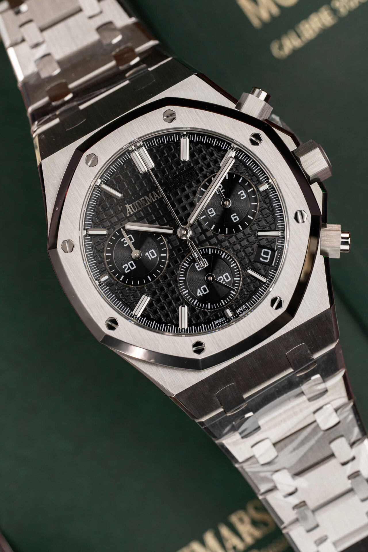 ĐỒNG HỒ AUDEMARS PIGUET ROYAL OAK 26240 ĐỘ MỎNG CHUẨN AUTH REPLICA APS 41MM (9) ĐỒNG HỒ AUDEMARS PIGUET ROYAL OAK 26240 ĐỘ MỎNG CHUẨN AUTH REPLICA APS 41MM (1)