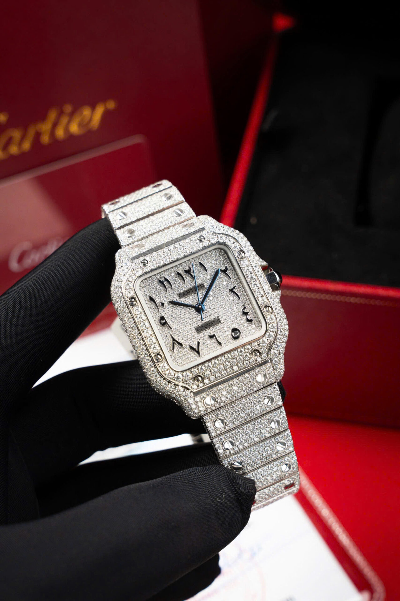 ĐỒNG HỒ CARTIER SANTOS CHẾ TÁC FULL MOISSANITE CỌC SỐ Ả RẬP NHÀ MÁY BV 35MM (3) ĐỒNG HỒ CARTIER SANTOS CHẾ TÁC FULL MOISSANITE CỌC SỐ Ả RẬP NHÀ MÁY BV 35MM