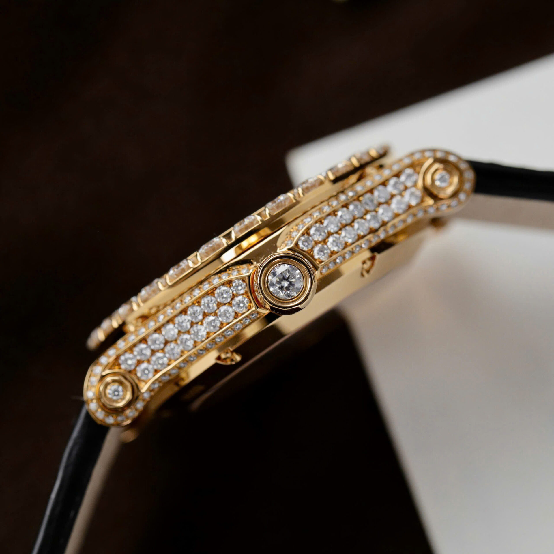 ĐỒNG HỒ CHOPARD HAPPY SPORT CHẾ TÁC BỌC VÀNG MẶT MOP MOISSANITE 36MM (1) ĐỒNG HỒ CHOPARD HAPPY SPORT CHẾ TÁC BỌC VÀNG MẶT MOP MOISSANITE 36MM