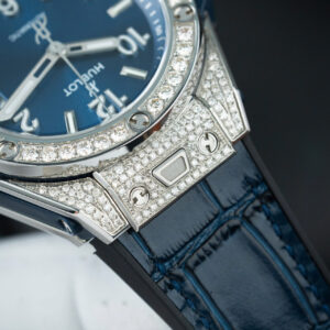HUBLOT BIG BANG ONE CLICK CUSTOM WATCH BLUE DIAL NATURAL DIAMOND 39MM 5 ĐỒNG HỒ HUBLOT BIG BANG ONE CLICK CHẾ TÁC MẶT XANH KIM CƯƠNG THIÊN NHIÊN 39MM (1)
