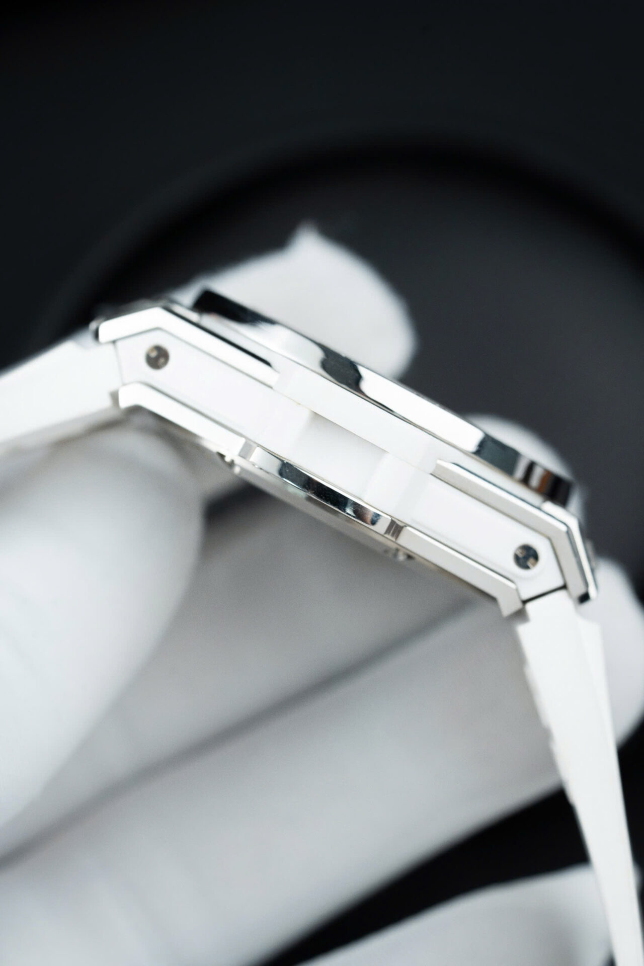 ĐỒNG HỒ HUBLOT BIG BANG REPLICA ONE CLICK ĐÍNH KIM CƯƠNG THIÊN NHIÊN 39MM (1) ĐỒNG HỒ HUBLOT BIG BANG REPLICA ONE CLICK ĐÍNH KIM CƯƠNG THIÊN NHIÊN 39MM