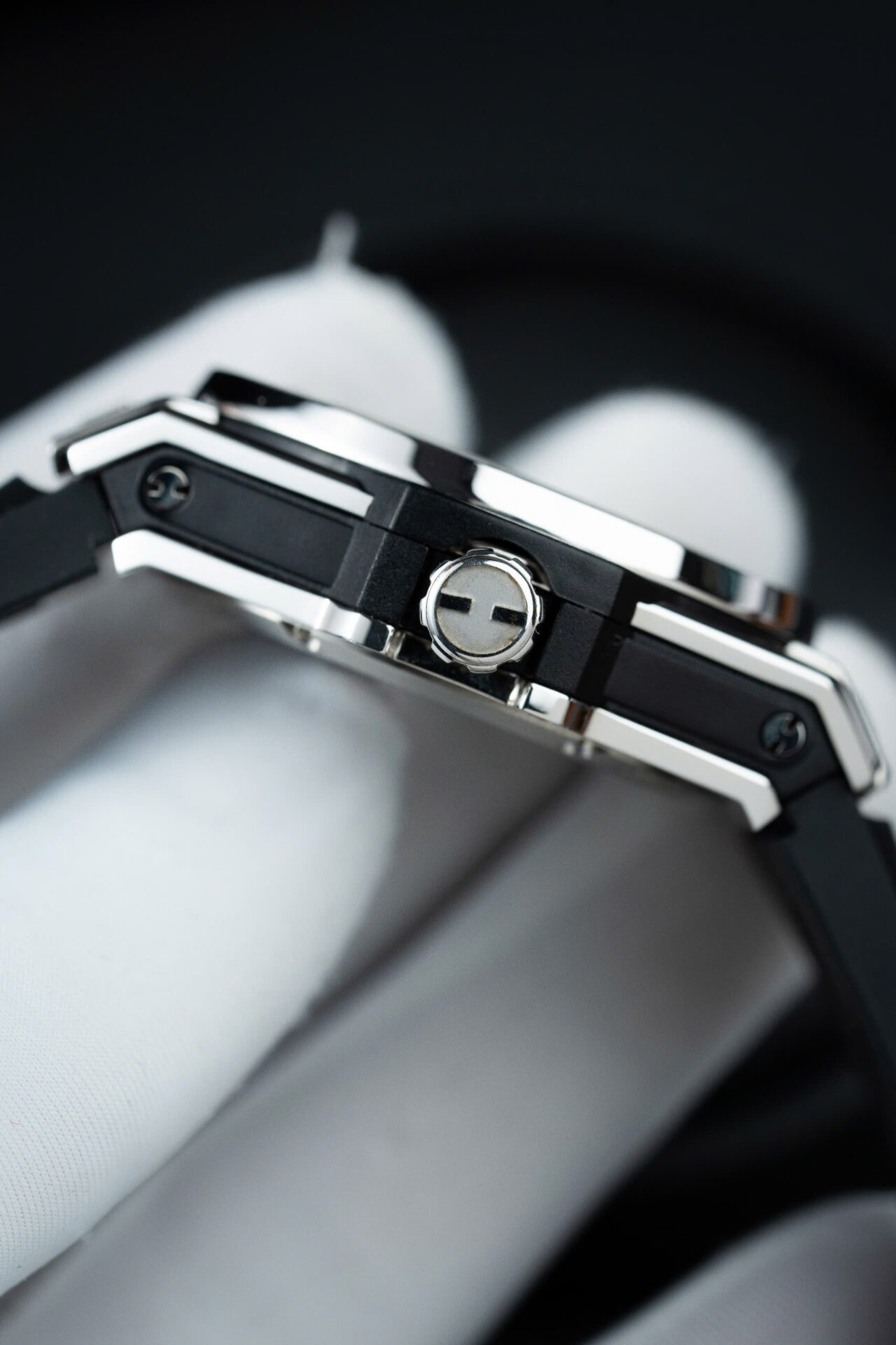 ĐỒNG HỒ HUBLOT BIGBANG ONE CLICK CHẾ TÁC KIM CƯƠNG THIÊN NHIÊN 39MM (1) ĐỒNG HỒ HUBLOT BIGBANG ONE CLICK CHẾ TÁC KIM CƯƠNG THIÊN NHIÊN 39MM