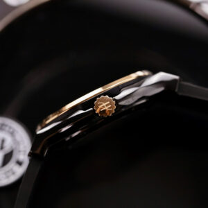 ĐỒNG HỒ HUBLOT CLASSIC FUSION BEST COPIES MẶT CARBON MÁY TINH CHỈNH SW300 JJF 42MM 4 ĐỒNG HỒ HUBLOT CLASSIC FUSION BEST COPIES MẶT CARBON MÁY TINH CHỈNH SW300 JJF 42MM