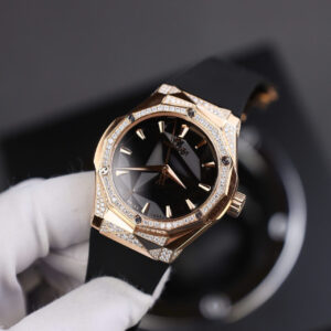 ĐỒNG HỒ HUBLOT CLASSIC ORLINSKI CHẾ TÁC KING GOLD DEMI MOISSANITE 40MM 2 ĐỒNG HỒ HUBLOT CLASSIC ORLINSKI CHẾ TÁC KING GOLD DEMI MOISSANITE 40MM