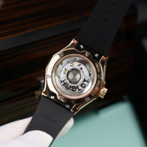 ĐỒNG HỒ HUBLOT ORLINSKI KING GOLD CHẾ TÁC FULL KIM CƯƠNG MOISSANITE 40MM 6 ĐỒNG HỒ HUBLOT ORLINSKI KING GOLD CHẾ TÁC FULL KIM CƯƠNG MOISSANITE 40MM