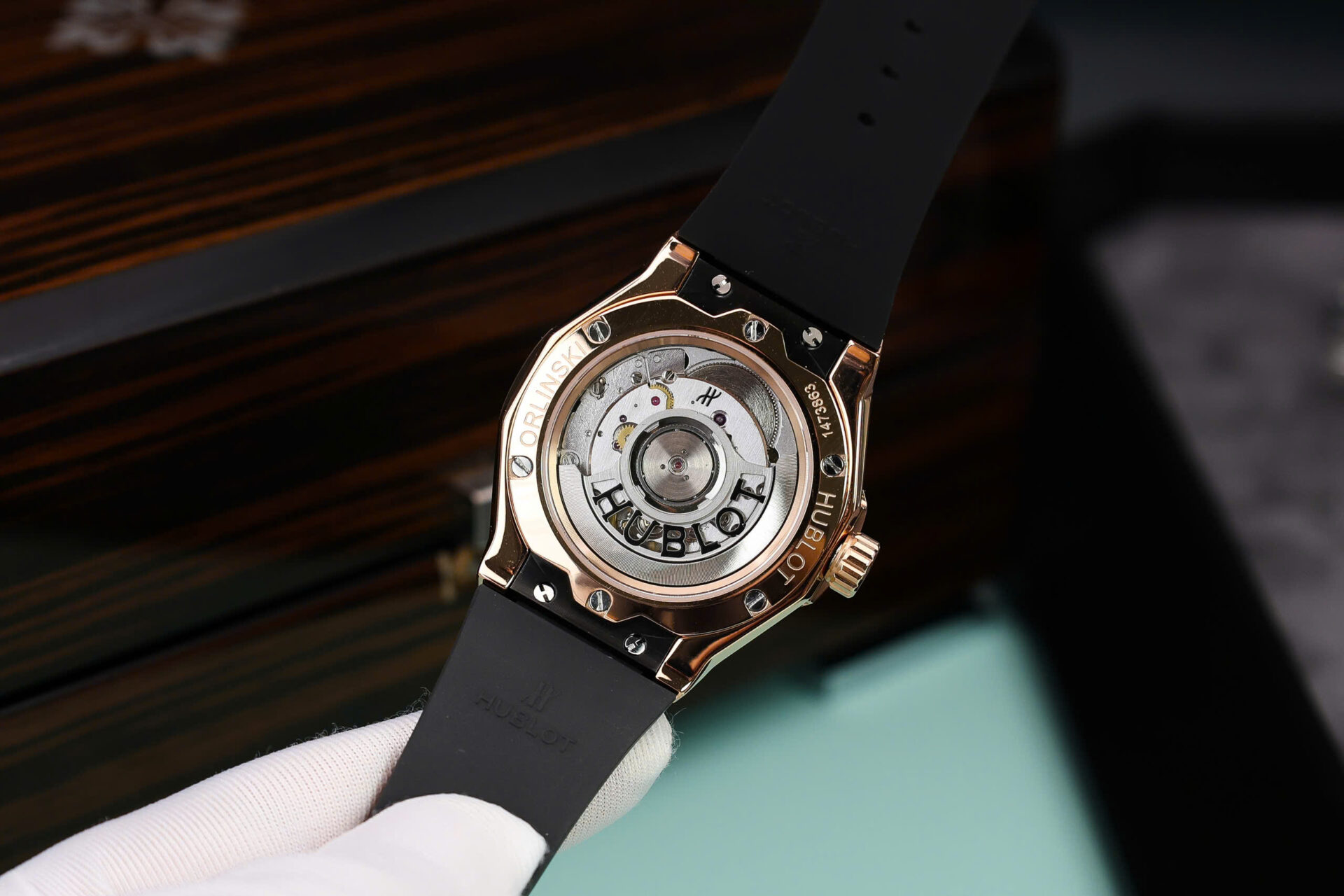 ĐỒNG HỒ HUBLOT ORLINSKI KING GOLD CHẾ TÁC FULL KIM CƯƠNG MOISSANITE 40MM (1) ĐỒNG HỒ HUBLOT ORLINSKI KING GOLD CHẾ TÁC FULL KIM CƯƠNG MOISSANITE 40MM