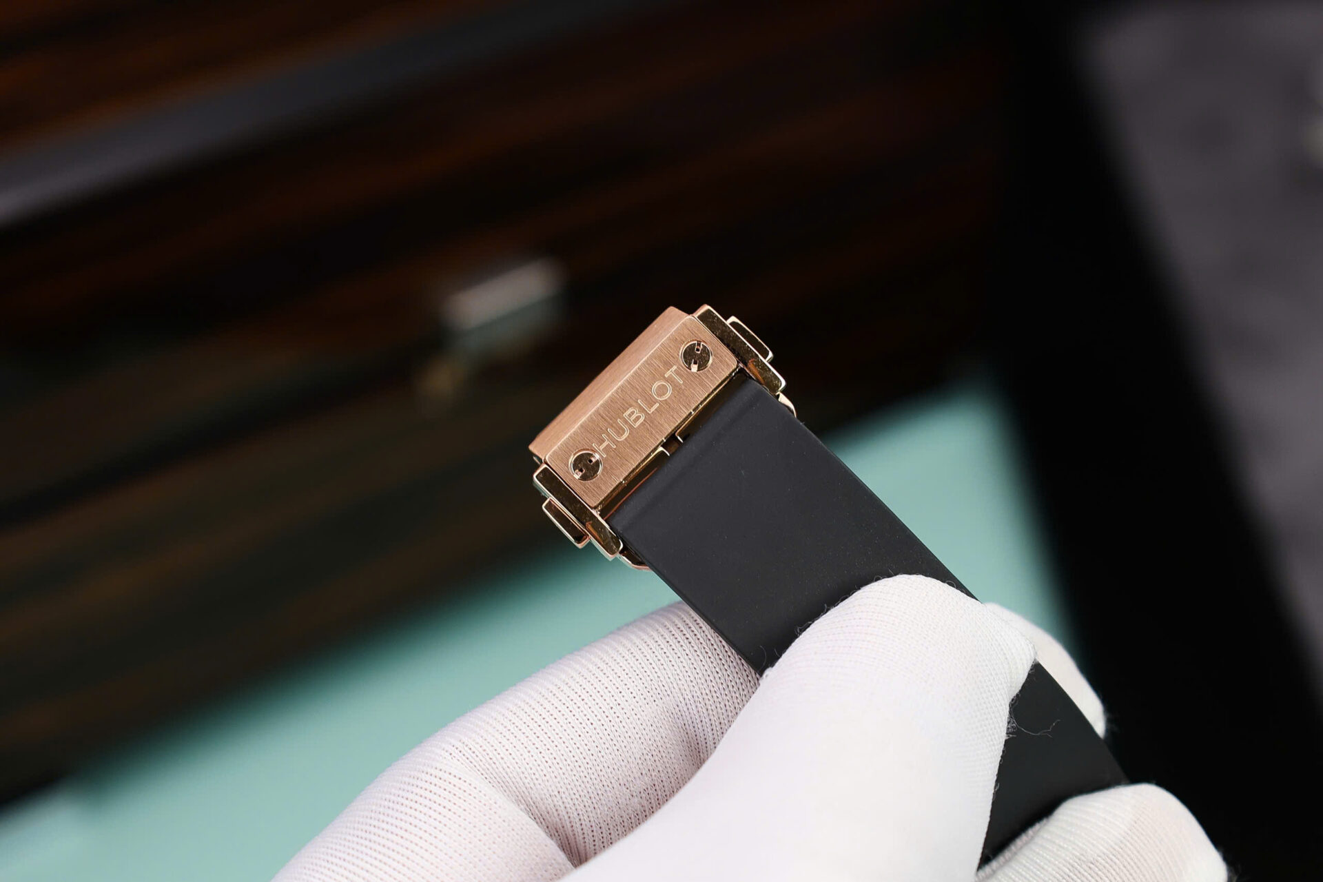 ĐỒNG HỒ HUBLOT ORLINSKI KING GOLD CHẾ TÁC FULL KIM CƯƠNG MOISSANITE 40MM (4) ĐỒNG HỒ HUBLOT ORLINSKI KING GOLD CHẾ TÁC FULL KIM CƯƠNG MOISSANITE 40MM