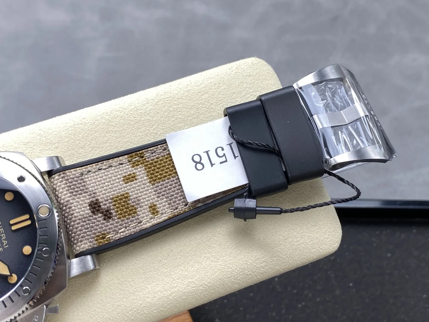 ĐỒNG HỒ PANERAI PAM1518 REPLICA SUBMERSIBLE MẶT XÁM OMBRE NHÀ MÁY VS 44MM (7) ĐỒNG HỒ PANERAI PAM1518 REPLICA SUBMERSIBLE MẶT XÁM OMBRE NHÀ MÁY VS 44MM