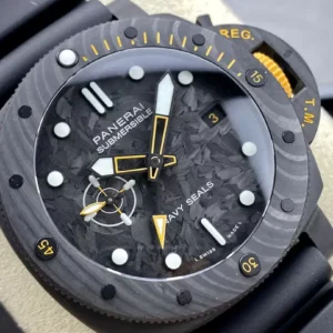 PANERAI SUBMERSIBLE BEST REPLICA CARBON CASE METEORITE DIAL VSF 42MM 2 ĐỒNG HỒ PANERAI SUBMERSIBLE CHẾ TÁC VỎ CARBON MẶT THIÊN THẠCH VSF 42MM (1)
