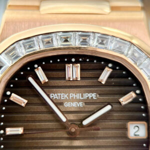 ĐỒNG HỒ PATEK PHILIPPE 5723 CHẾ TÁC BỌC VÀNG 18K MOISSANITE BAGUETTE 40MM 3 ĐỒNG HỒ PATEK PHILIPPE 5723 CHẾ TÁC BỌC VÀNG 18K MOISSANITE BAGUETTE 40MM