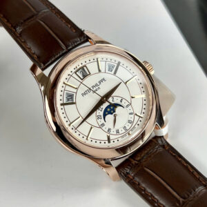 PATEK PHILIPPE COMPLICATIONS 5205R CUSTOM WATCH WHITE DIAL WRAPPED GOLD GR 40MM 2 Technical Specifications Patek Philippe Replica Watch Diameter: 40mm Movement: Automatic – Super Clone Crystal: Sapphire Case Material: Stainless Steel Strap: Steel Strap Water Resistance: Good Warranty Policy Patek Philippe Replica Watch 5-Year Movement Warranty – Free replacement within the first 15 days for defects Lifetime Repairs & Genuine Parts – At cost price Lifetime Free Maintenance – Includes oiling and polishing services Trade-In & Upgrade Program – Best value for your old watch Worldwide Shipping & Confidentiality Guaranteed