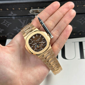 ĐỒNG HỒ PATEK PHILIPPE NAUTILUS 5712 MẠ VÀNG HỒNG BẢN KHOÁ MỚI NHÀ MÁY PPF 40MM