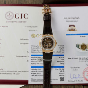 ĐỒNG HỒ PATEK PHILIPPE NAUTILUS 5724 CHẾ TÁC MOISSANITE BAGUETTE TINH CHỈNH MẶT PPF 40MM