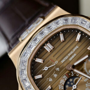 PATEK PHILIPPE NAUTILUS 5724 BEST COPY MOISSANITE BAGUETTE REFINED DIAL PPF 40MM 4 ĐỒNG HỒ PATEK PHILIPPE NAUTILUS 5724 CHẾ TÁC MOISSANITE BAGUETTE TINH CHỈNH MẶT PPF 40MM