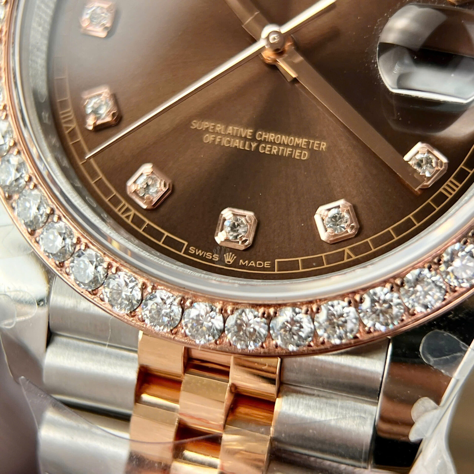ĐỒNG HỒ ROLEX DATEJUST CHẾ TÁC MẶT CHOCOLATE NIỀNG MOISSANITE NHÀ MÁY CLEAN 41MM (7) ĐỒNG HỒ ROLEX DATEJUST CHẾ TÁC MẶT CHOCOLATE NIỀNG MOISSANITE NHÀ MÁY CLEAN 41MM