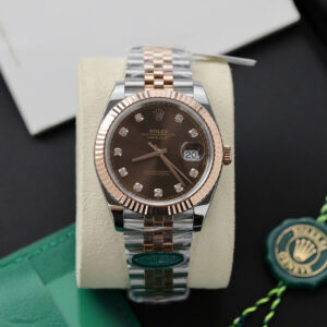 ROLEX DATEJUST CHOCOLATE DIAL CUSTOM WATCH WRAPPED GOLD MOISSANITE 41MM 1 ĐỒNG HỒ ROLEX DATEJUST MẶT CHOCOLATE CHẾ TÁC BỌC VÀNG CỌC SỐ MOISSANITE 41MM