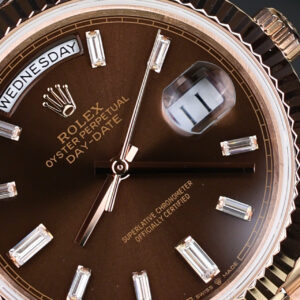 ĐỒNG HỒ ROLEX DAY-DATE CHẾ TÁC BỌC VÀNG HỒNG CỌC BAGUETTE NHÀ MÁY QF 40MM 5 ĐỒNG HỒ ROLEX DAY-DATE CHẾ TÁC BỌC VÀNG HỒNG CỌC BAGUETTE NHÀ MÁY QF 40MM