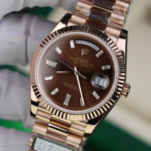 ĐỒNG HỒ ROLEX DAY-DATE CHẾ TÁC BỌC VÀNG HỒNG CỌC BAGUETTE NHÀ MÁY QF 40MM 2 ĐỒNG HỒ ROLEX DAY-DATE CHẾ TÁC BỌC VÀNG HỒNG CỌC BAGUETTE NHÀ MÁY QF 40MM