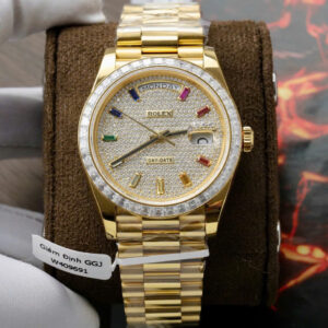 ĐỒNG HỒ ROLEX DAY-DATE CHẾ TÁC BỌC VÀNG VÀNG FULL MOISSANITE NHÀ MÁY GM 40MM 1 ĐỒNG HỒ ROLEX DAY-DATE CHẾ TÁC BỌC VÀNG VÀNG FULL MOISSANITE NHÀ MÁY GM 40MM