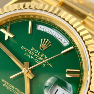 ROLEX DAY-DATE CUSTOM WATCH YELLOW WRAPPED GOLD GREEN DIAL GM FACTORY 40MM 3 ĐỒNG HỒ ROLEX DAY-DATE CHẾ TÁC BỌC VÀNG VÀNG MẶT XANH NHÀ MÁY GM 40MM